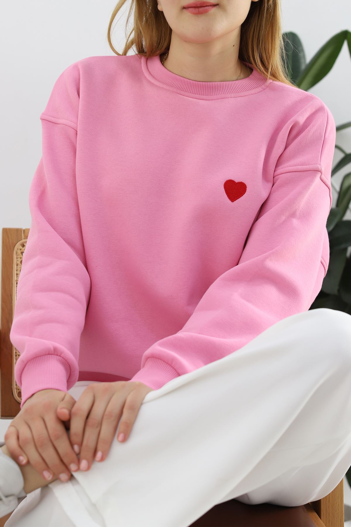 Kalp%20Nakışlı%20Şardonlu%20Oversize%20Sweat%20Pembe%20-%2021621.200.