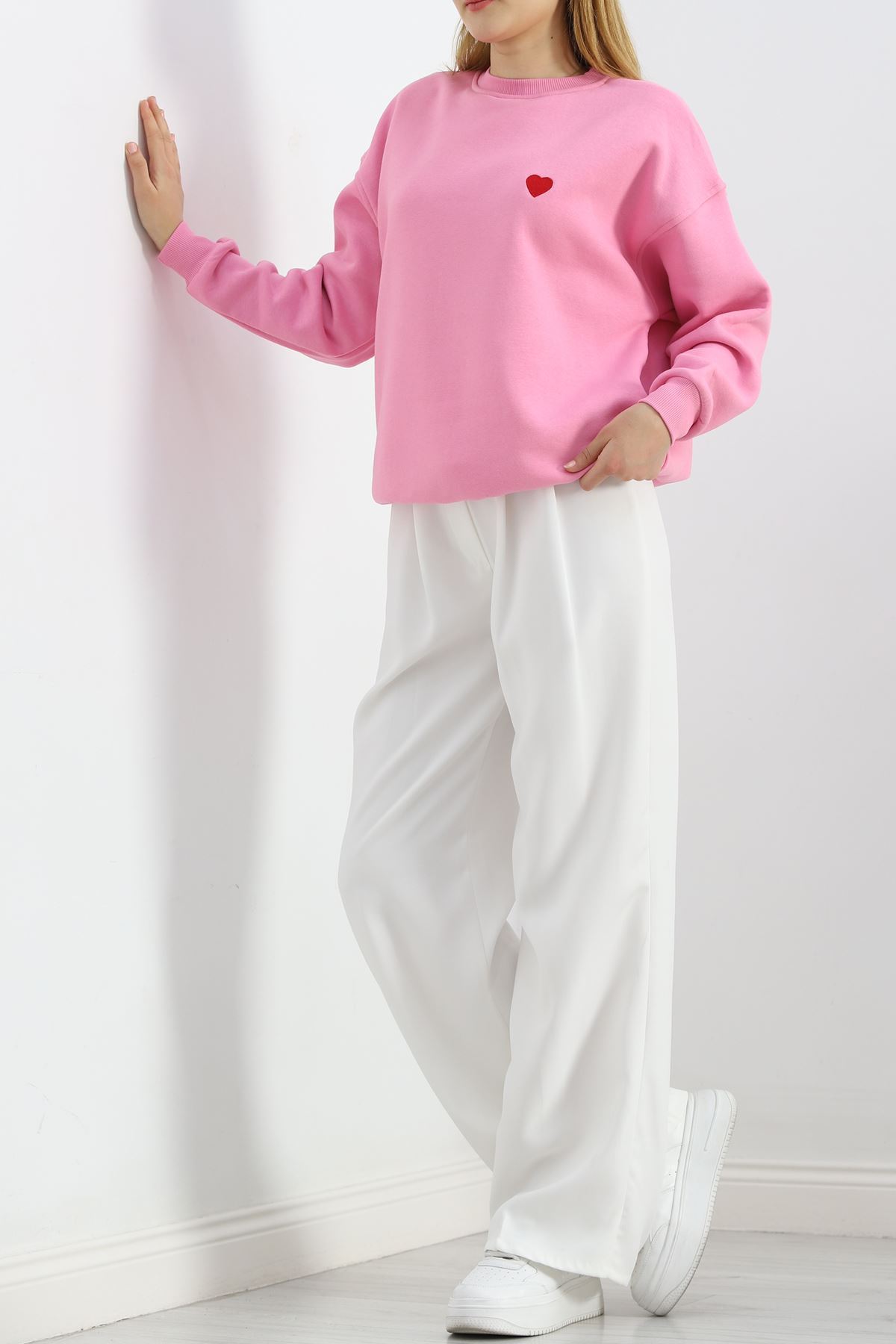 Kalp%20Nakışlı%20Şardonlu%20Oversize%20Sweat%20Pembe%20-%2021621.200.